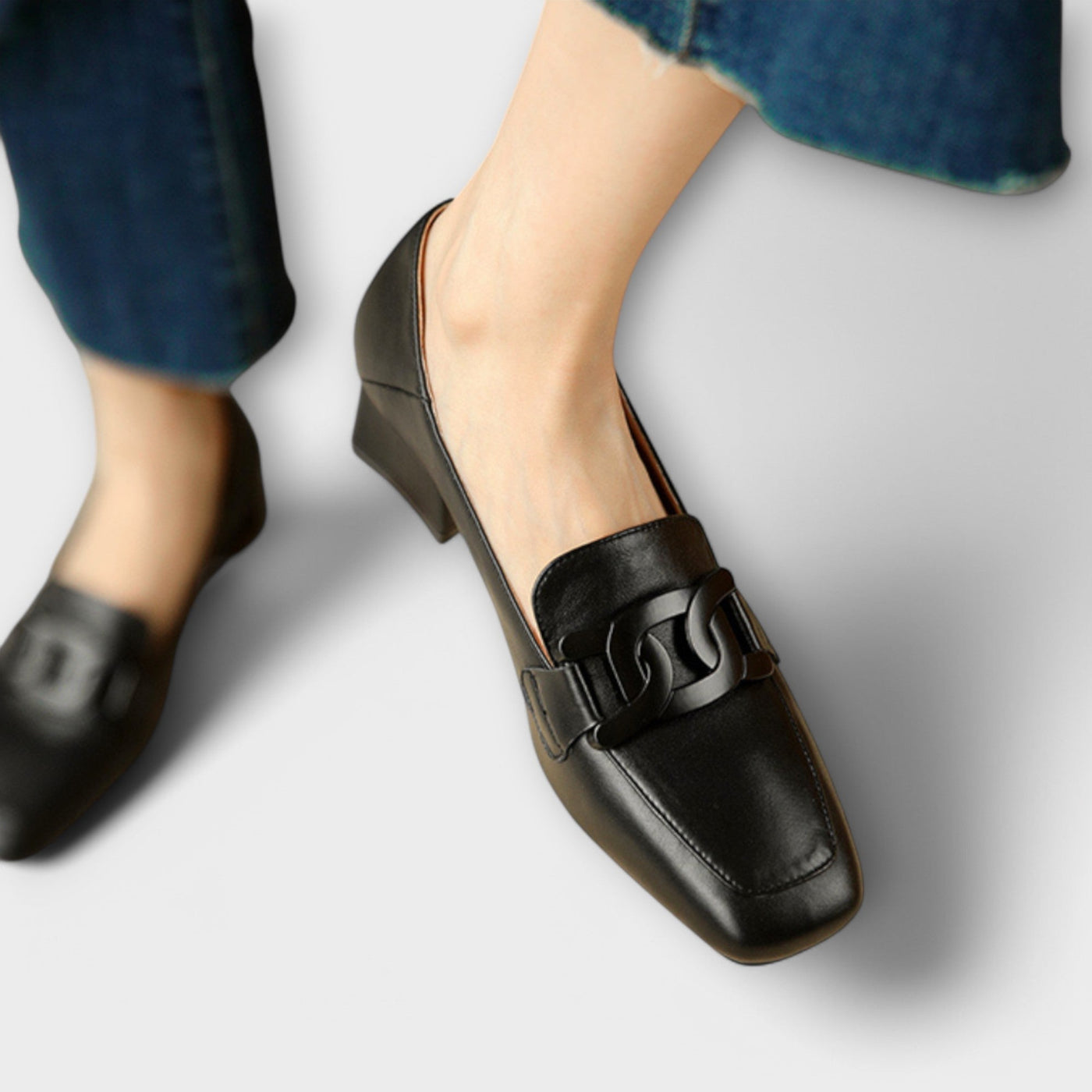 Monika - Mocasín