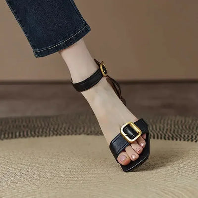 Naomi Elegantes Mary Janes