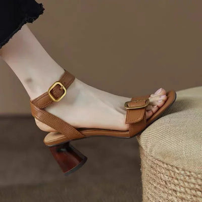 Naomi Elegantes Mary Janes