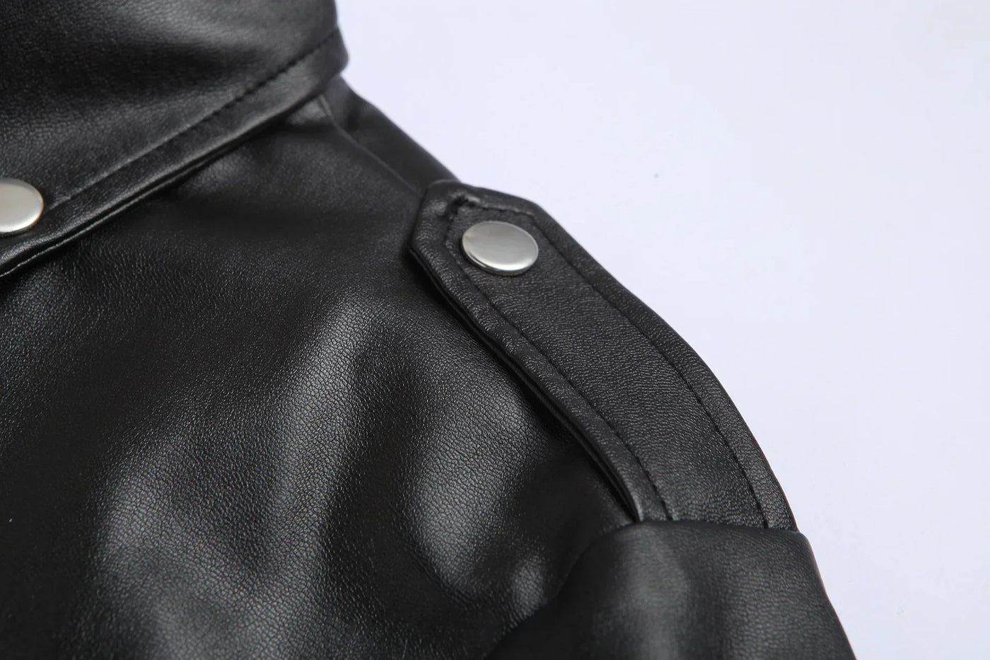 Luna Bilbao™| Chaqueta bomber elegante